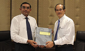 ม.อ.จัดพิธีส่งมอบงานและทรัพย์สินแก่ผู้บริหารชุดใหม่