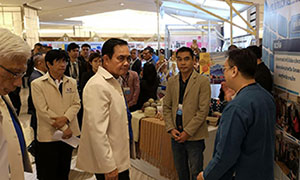 ม่อนล้านนาโมเดล โชว์ผลงานแก่นายกรัฐมนตรีฯ