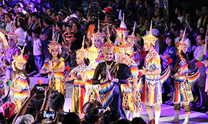 ม.ราชภัฏสุราษฎร์ฯ ส่งเสริมเยวชนมโนราห์ สืบสานประเพณีชักพระ