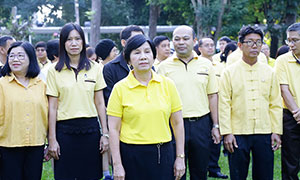บุคลากร มทร.ล้านนา พร้อมใจขับร้องเพลงชาติไทยน้อมรำลึกถึงความเป็นไทย