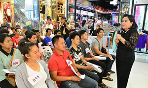 แรงงานไทยแห่สมัครทดสอบภาษาเกาหลี เพื่อไปทำงานเกาหลีใต้ กว่า 12,000 คน