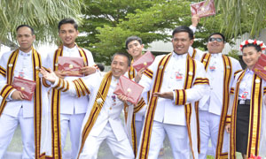อาชีวะรับปริญญา แจ้งหลีกเลี่ยงเส้นทาง