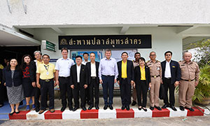 ก.แรงงาน นำคณะไอแอลโอเยี่ยมศูนย์ PIPO สมุทรสาคร ดูงานต้นแบบสถานประกอบการมีมาตรฐานแรงงาน