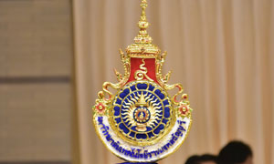 หนุ่มศิลปกรรม-สาวศิลปศาสตร์ &ldquo;เป็นเกียรติและภูมิใจ&rdquo;  อัญเชิญตรามหาวิทยาลัย มทร.ธัญบุรี ปี 62