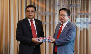 มทร.รัตนโกสินทร์ จับมือ มรภ.เพชรบุรี ขับเคลื่อนพัฒนามหาวิทยาลัยเพื่อท้องถิ่น