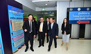 รมว.แรงงาน เร่งเดินเครื่องต่อใบอนุญาตแรงงานต่างด้าว