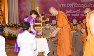 พระเจ้าวรวงศ์เธอ พระองค์เจ้าโสมสวลี กรมหมื่นสุทธนารีนาถ ทรงโปรดให้หม่อมหลวงสราลี กิติยากร เป็นผู้แทนพระองค์ ประทานรางวัลเสาอโศกผู้นำศีลธรรม ประจำปี 2563