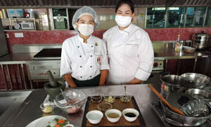 ขานรับนโยบาย รมว.ศธ. อาชีวะภูเก็ตผุดศูนย์ฝึกอาชีพด้านอาหารออนไลน์