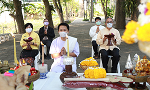 พิธีดำหัวพระภูมิเทพนครราช และศาลครูบาศรีวิชัย สิ่งศักดิ์สิทธิ์ มทร.ล้านนา ประจำปี 2563