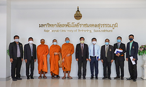 มทร.สุวรรณภูมิร่วมสนับสนุนการเรียนการสอน Online มมร.มวก.