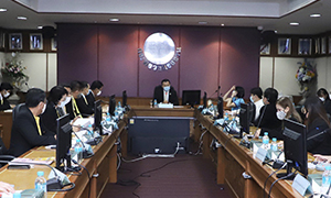 ก.แรงงาน นัดสถานประกอบกิจการ ปรับแผนสู้โควิด-19