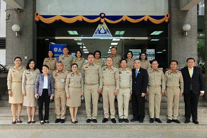 รมว.สุชาติ มอบนโยบาย สปส. มุ่งยกระดับคุณภาพชีวิตผู้ประกันตน สร้างหลักประกันที่มั่นคงยั่งยืน