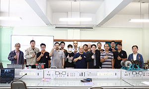 ราชมงคลสุวรรณภูมิ ถ่ายทอดความรู้ซ่อมบำรุงรถยนต์ไฟฟ้าและรถยนต์ไฮบริด รุ่นที่ 13