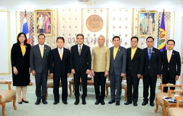 “พิพัฒน์” ส่งเสริมมิตรภาพด้านแรงงานไทย-โอมาน พร้อมชวนลงทุนด้านท่องเที่ยวและพลังงานในประเทศ