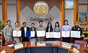 ราชมงคลสุวรรณภูมิ ร่วมลงนาม MOU ป้องกันและแก้ไขปัญหายาเสพติดในพื้นที่นนทบุรี