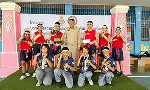 "ทัพนักเรียนโรงเรียนวัดใหญ่ชัยมงคล (ภาวนารังสี) โชว์ฝีมือ คว้ารองชนะเลิศอันดับ 3 ‘มวยไทยนายขนมต้ม’ สร้างชื่อเสียงและความภาคภูมิใจ"