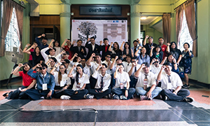 เสพงานศิลป์ ฟินไปกับ “แตกลาย Thesis Exhibition” ของโฟโต้เพาะช่าง