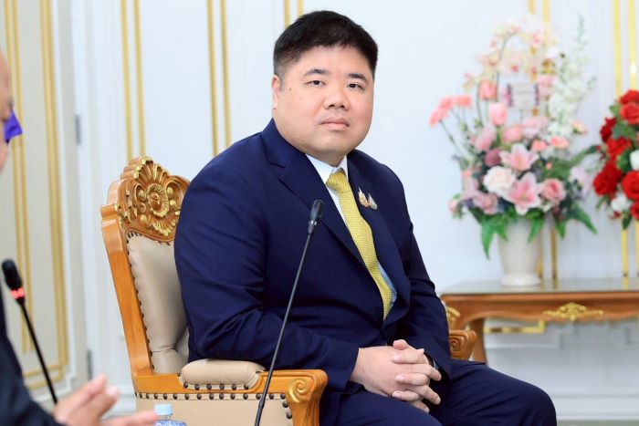 "พงศ์กวิน" เผย สภาฯไฟเขียวกฎหมายคุ้มครองแรงงาน ดันสิทธิลาคลอดบุตรได้เป็น 120 วัน สอดคล้องนโยบาย "คุ้มครองแรงงานอย่างเท่าเทียม" พร้อมเดินหน้าสร้างโอกาสของแรงงานไทยเต็มอัตรา