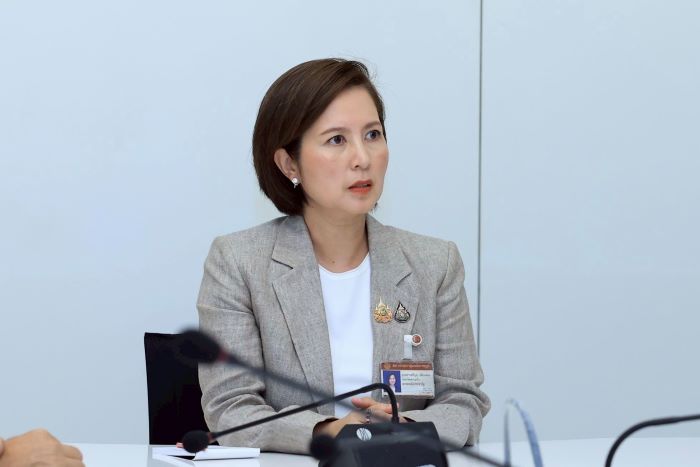 ตรีนุช วอนแรงงานไทย ! อย่าหลงเชื่อ! งานต่างประเทศรายได้สูง เสี่ยงถูกล่อลวงไปทำงานผิดกฎหมาย แนะหางานต่างแดน ต้องตรวจสอบก่อนเดินทางทุกครั้ง - รายได้สูงเกินจริง อาจแลกด้วยอิสรภาพ